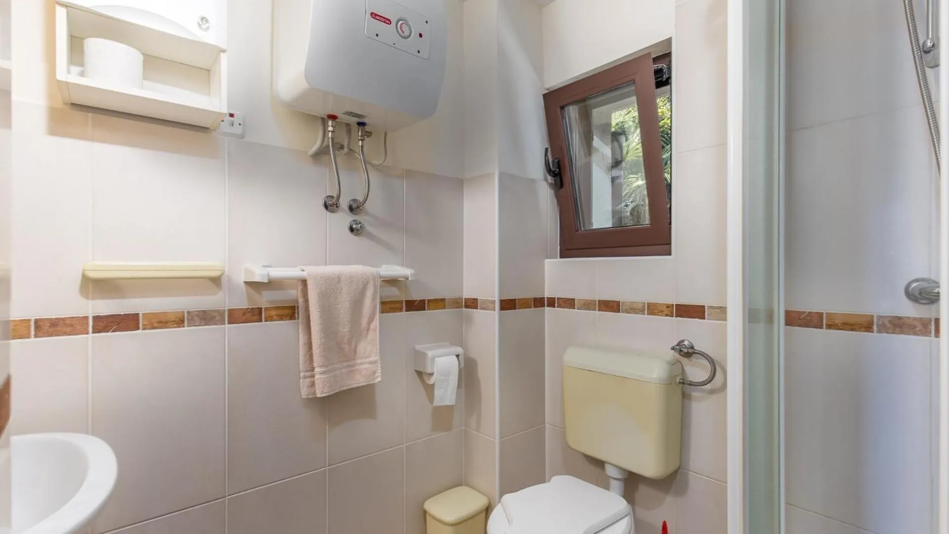 Apartment Ferienwohnung Fuer 4 Personen Ca 43 Qm In Njivice, Kvarner Bucht Krk