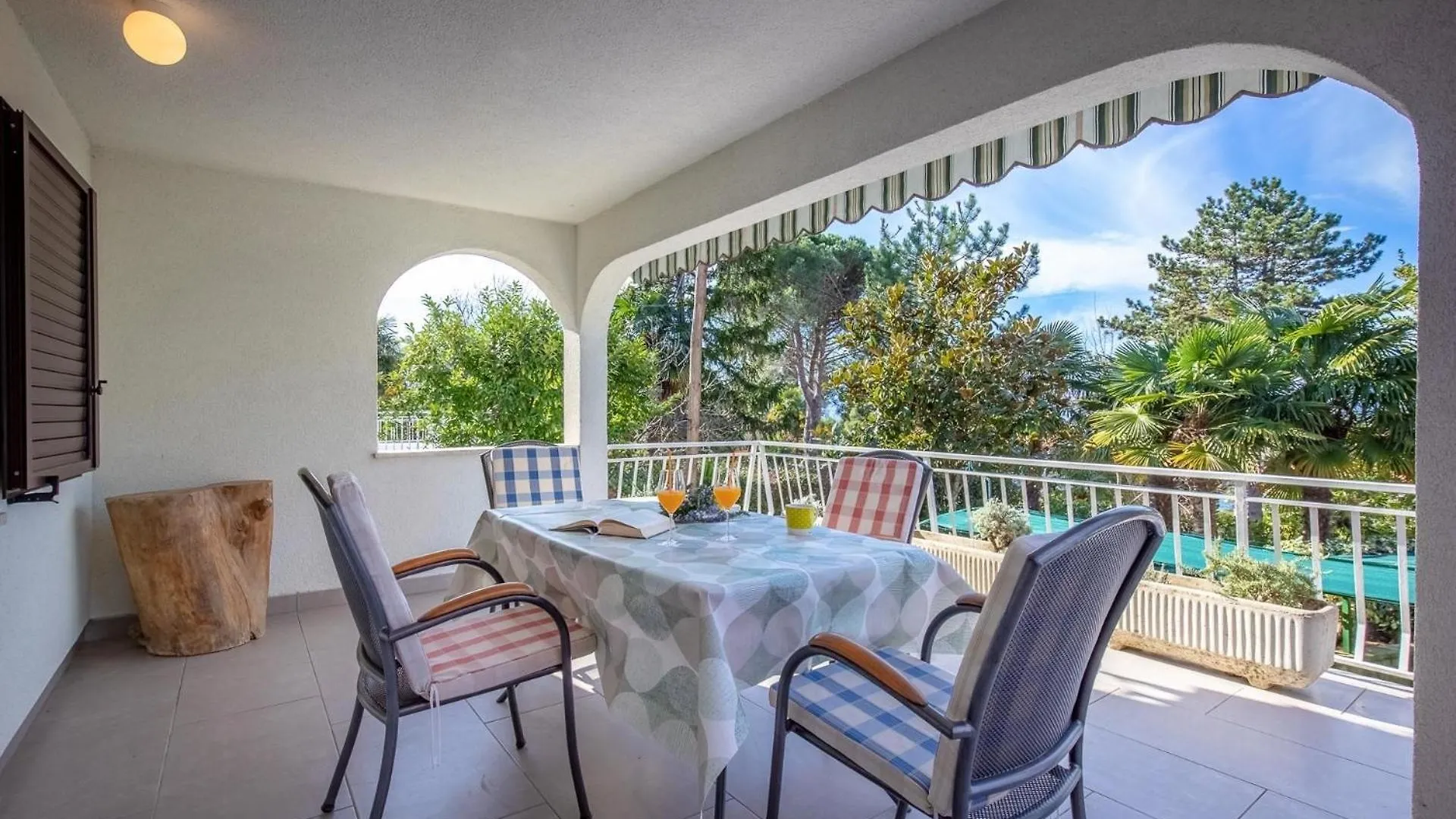 Ferienwohnung Fuer 4 Personen Ca 43 Qm In Njivice, Kvarner Bucht Krk Croatia